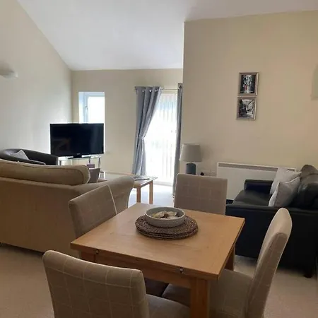 Immaculate 2-bed In Centre * 约克